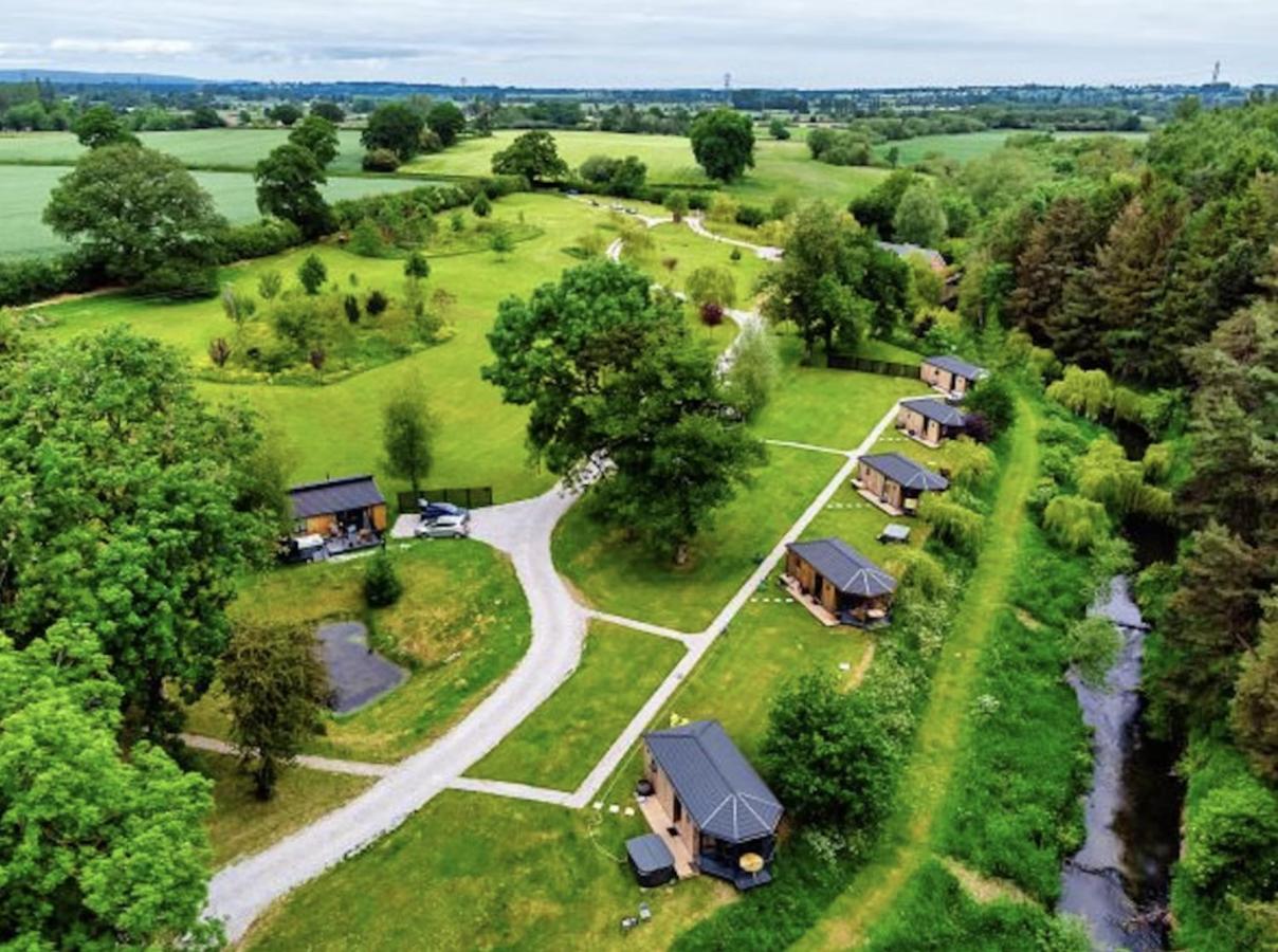 Riverside Cabins Shrewsbury Exteriér fotografie