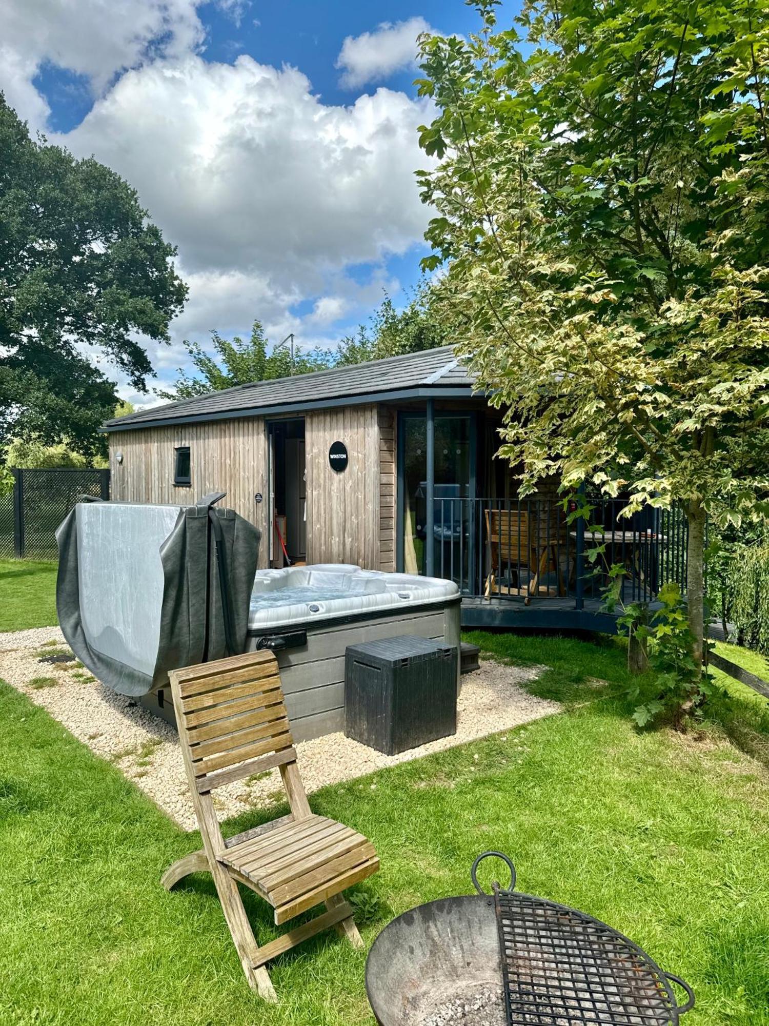 Riverside Cabins Shrewsbury Exteriér fotografie